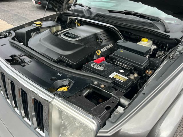 2008 Jeep Commander Classic Lifted Hemi 4x4 Limited 3rd row seat - 23030126 - 55