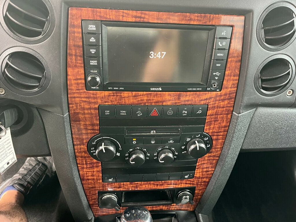 2008 Jeep Commander Classic Lifted Hemi 4x4 Limited 3rd row seat - 23030126 - 59
