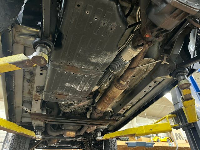 2008 Jeep Commander Classic Lifted Hemi 4x4 Limited 3rd row seat - 23030126 - 64