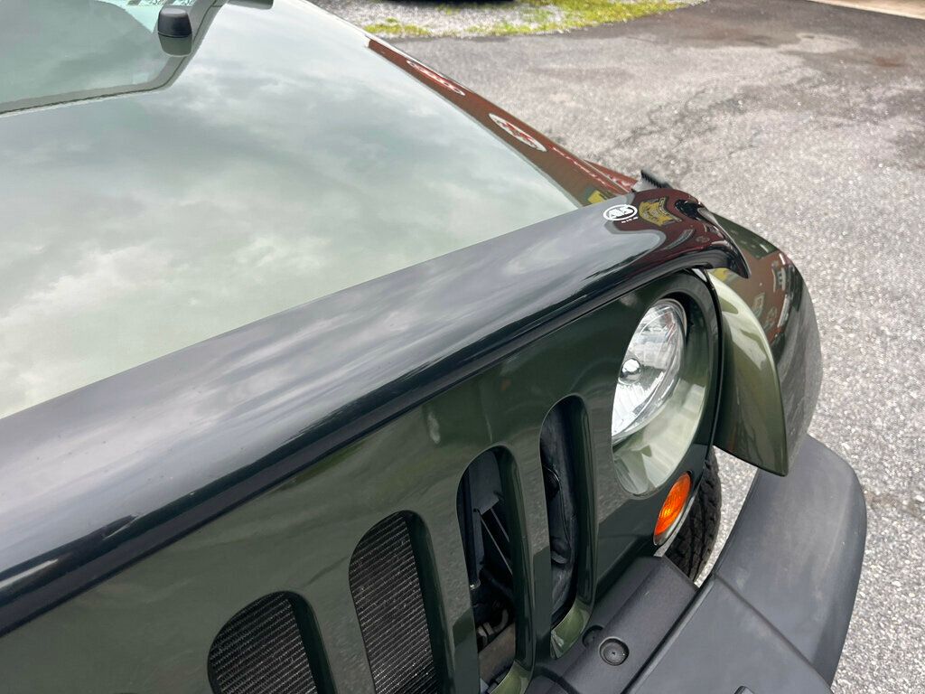 2008 Jeep Wrangler 2 Door Hard Top Automatic Sahara 4x4 - 23047419 - 10