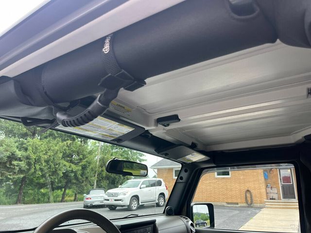 2008 Jeep Wrangler 2 Door Hard Top Automatic Sahara 4x4 - 23047419 - 28