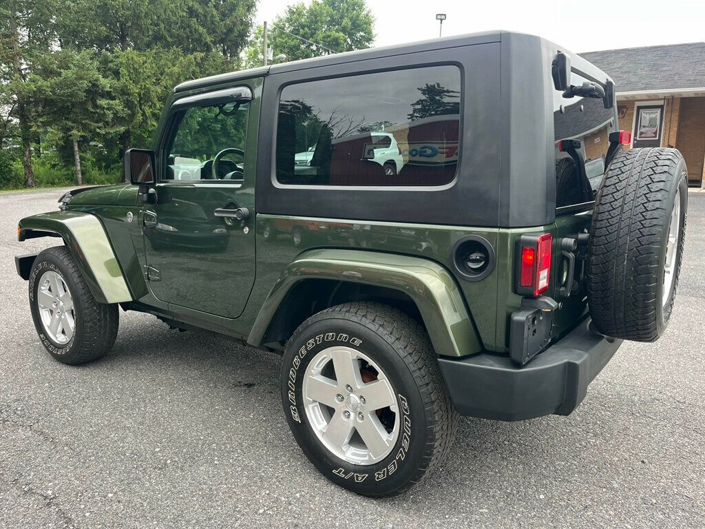 2008 Jeep Wrangler 2 Door Hard Top Automatic Sahara 4x4 - 23047419 - 5
