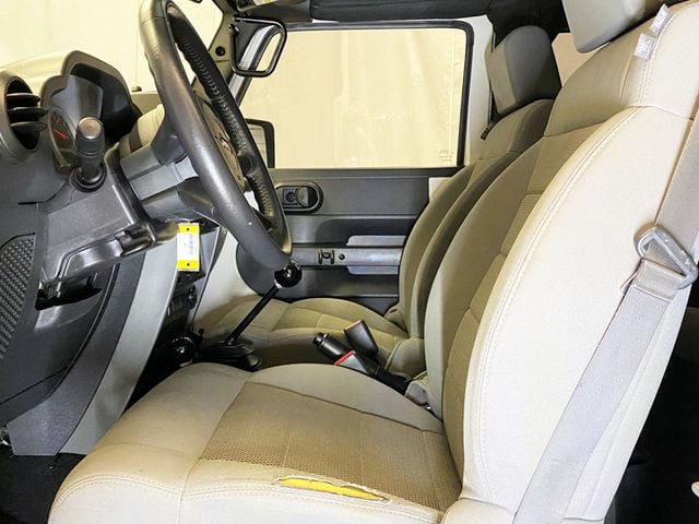 2008 Jeep Wrangler 4WD 2dr Rubicon - 22969287 - 17