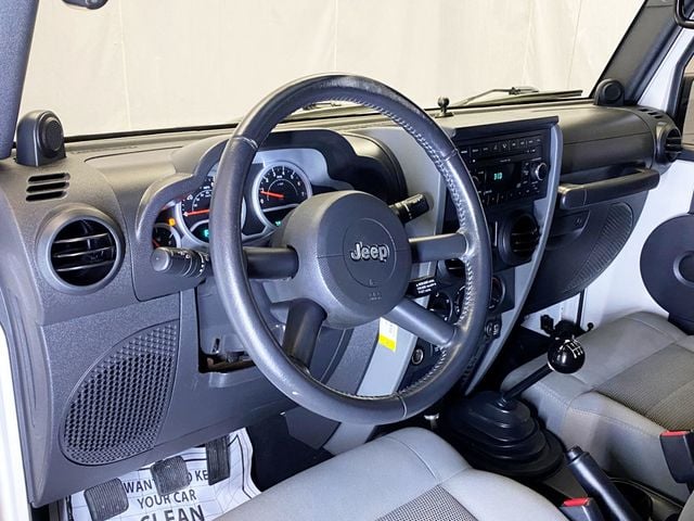 2008 Jeep Wrangler 4WD 2dr Rubicon - 22969287 - 19