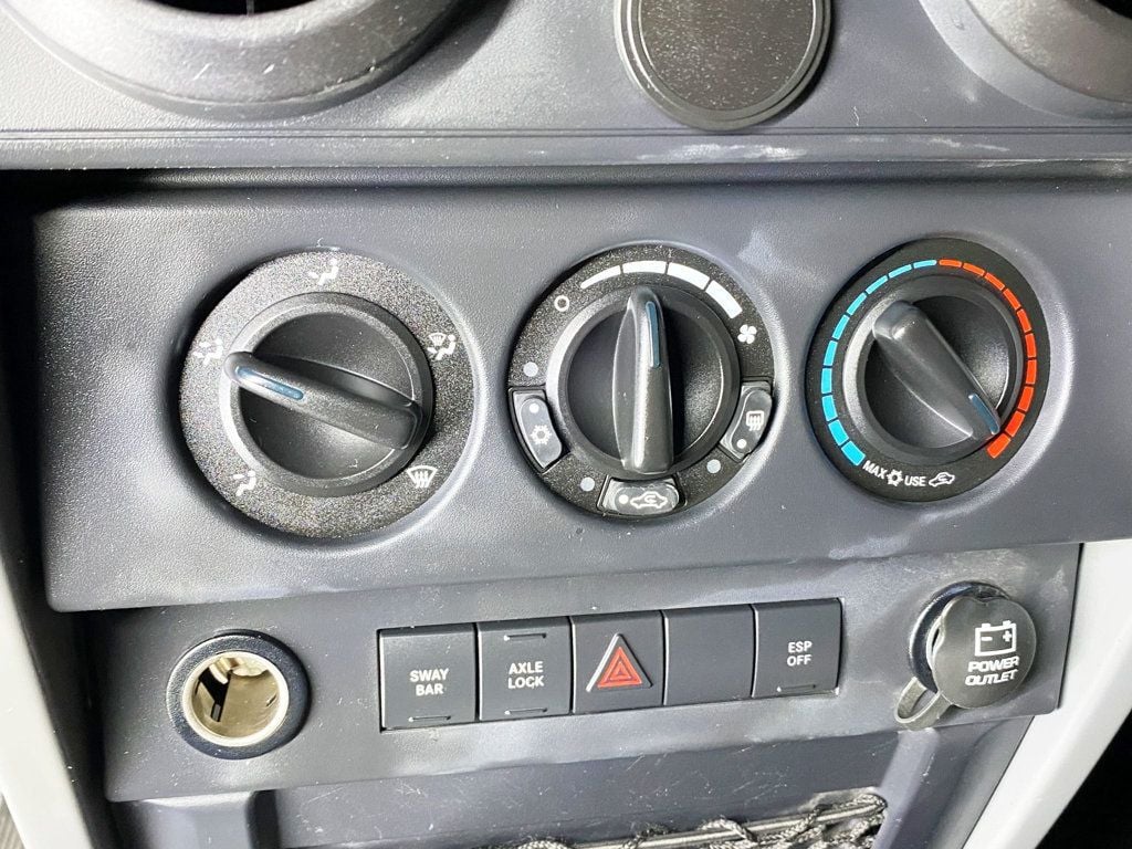 2008 Jeep Wrangler 4WD 2dr Rubicon - 22969287 - 27