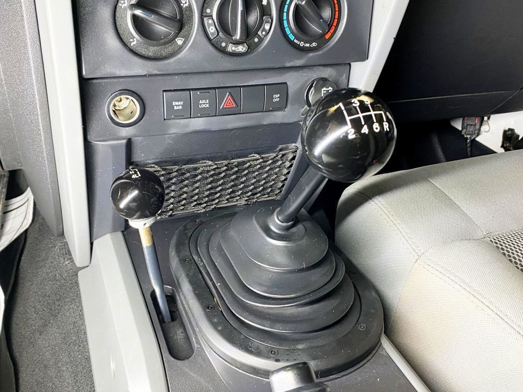 2008 Jeep Wrangler 4WD 2dr Rubicon - 22969287 - 28