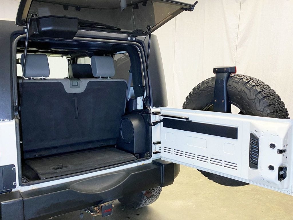 2008 Jeep Wrangler 4WD 2dr Rubicon - 22969287 - 38