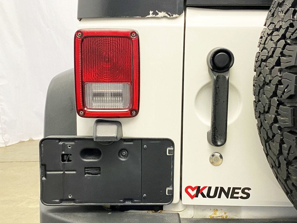 2008 Jeep Wrangler 4WD 2dr Rubicon - 22969287 - 6