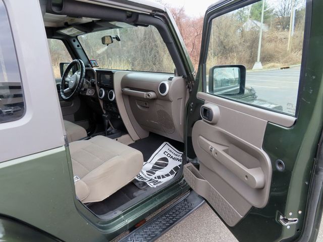 2008 Jeep Wrangler 4WD 2dr Sahara - 22963073 - 19