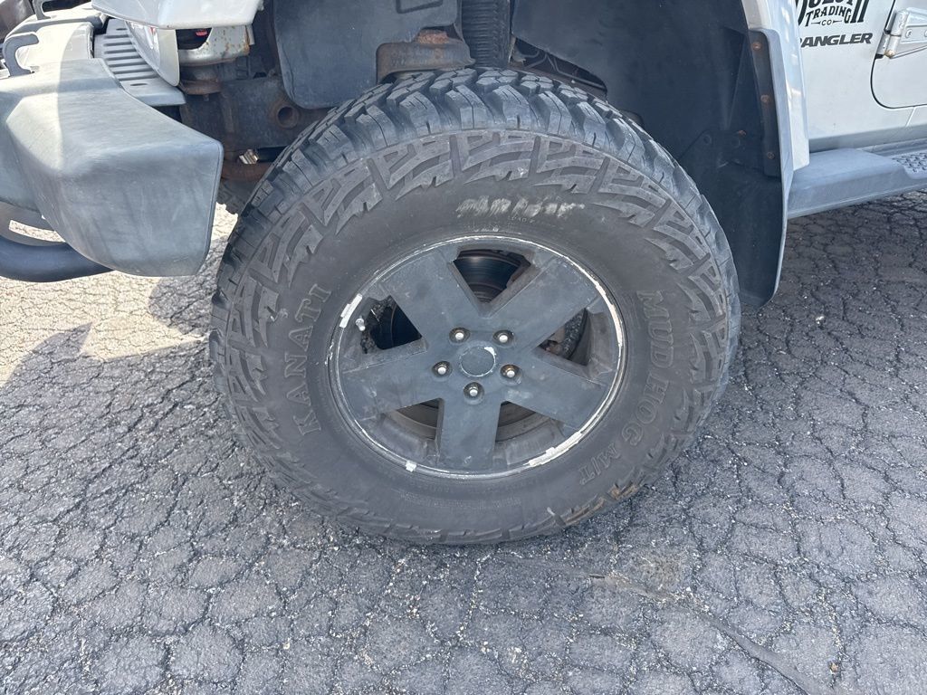 2008 Jeep Wrangler 4WD 2dr Sahara - 23005392 - 1