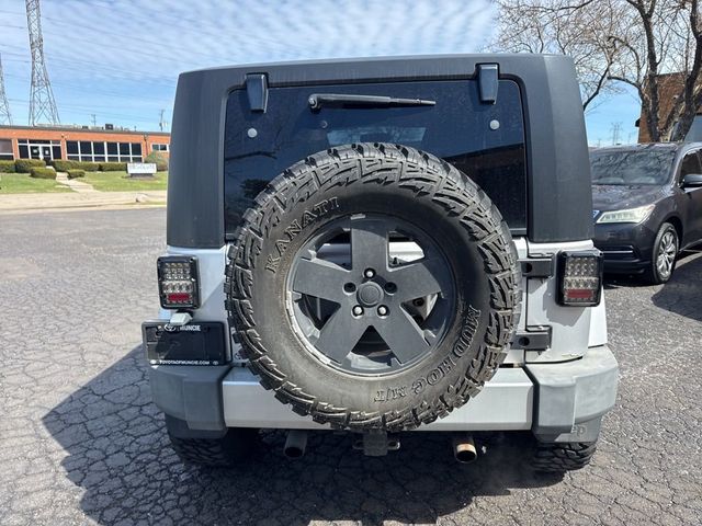 2008 Jeep Wrangler 4WD 2dr Sahara - 23005392 - 6