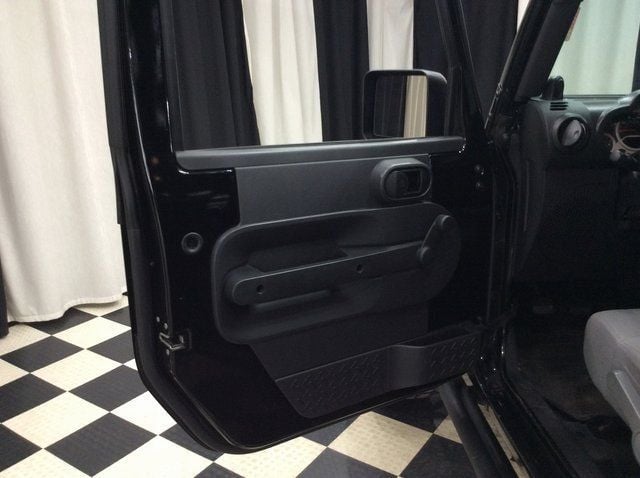 2008 Jeep Wrangler 4WD 4dr Unlimited Rubicon - 22974450 - 6