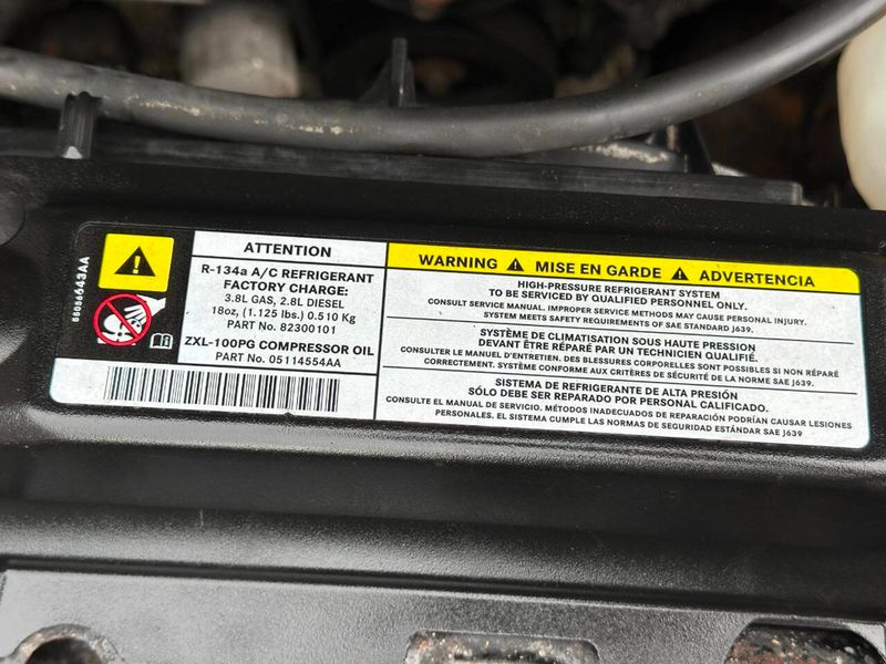 2008 Jeep Wrangler 4WD 4dr Unlimited Sahara - 22873764 - 13
