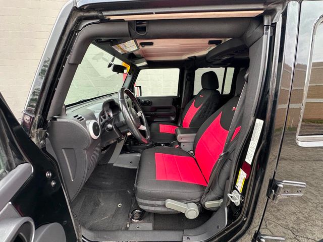 2008 Jeep Wrangler 4WD 4dr Unlimited Sahara - 22873764 - 16