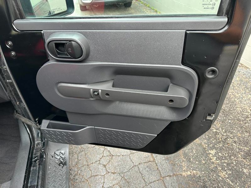 2008 Jeep Wrangler 4WD 4dr Unlimited Sahara - 22873764 - 23