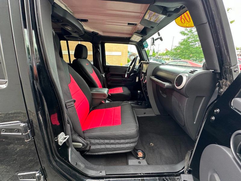 2008 Jeep Wrangler 4WD 4dr Unlimited Sahara - 22873764 - 24