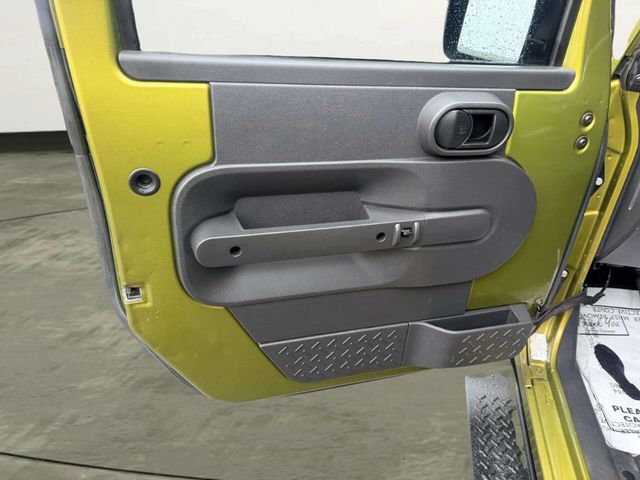 2008 Jeep Wrangler 4WD 4dr Unlimited Sahara - 23019482 - 10