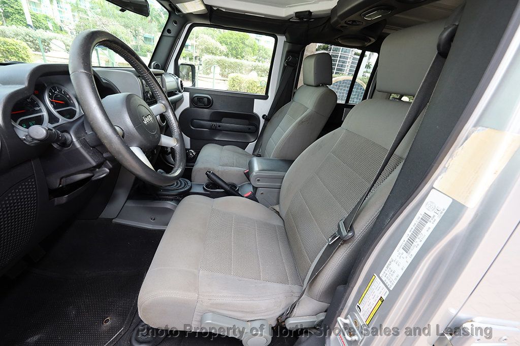 2008 Jeep Wrangler Unlimited Sahara photo 5