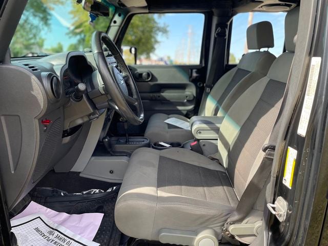 2008 Jeep Wrangler 4WD 4dr Unlimited X - 23080554 - 13