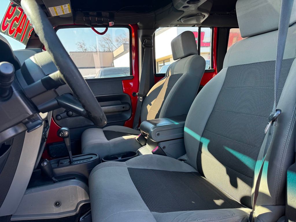 2008 Jeep Wrangler 4WD 4dr Unlimited X - 22998514 - 10