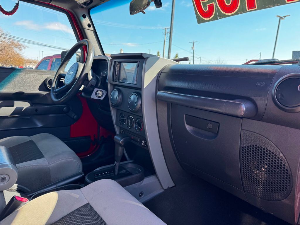 2008 Jeep Wrangler 4WD 4dr Unlimited X - 22998514 - 15