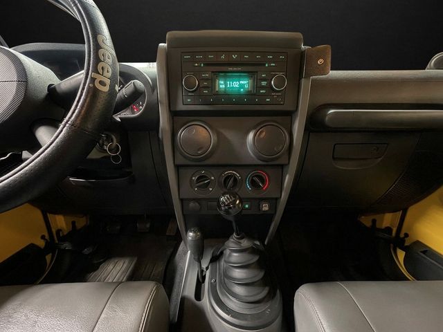 2008 Jeep Wrangler CLEAN CARFAX, X, 4X4, 6-SPD MANUAL, 16" STEEL WHEELS, V6 ENGINE - 23007108 - 5