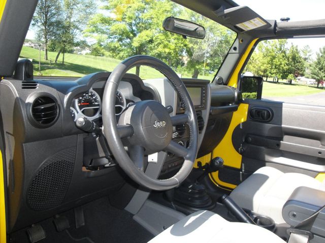 2008 Jeep Wrangler *RUBICON* EDITION, 6-SPD, NAV, 1-OWNER, 25K ORIG-Mi, MINT-COND!  - 22477916 - 26