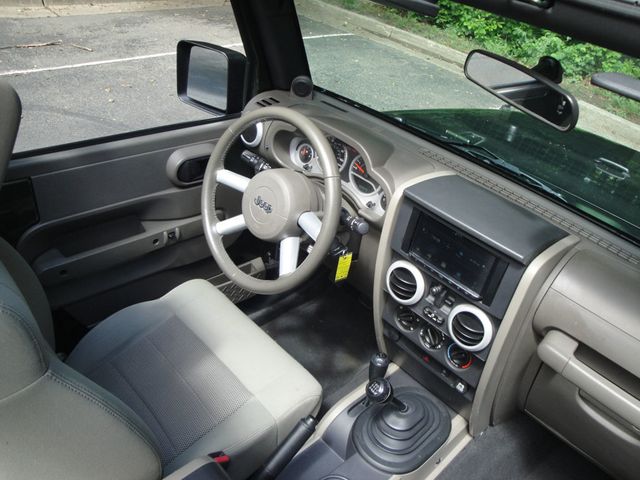 2008 Jeep Wrangler SAHARA EDITION, 52K ORIG-MILES, 6-SPD, LOADED, MINT-COND! - 23033914 - 40