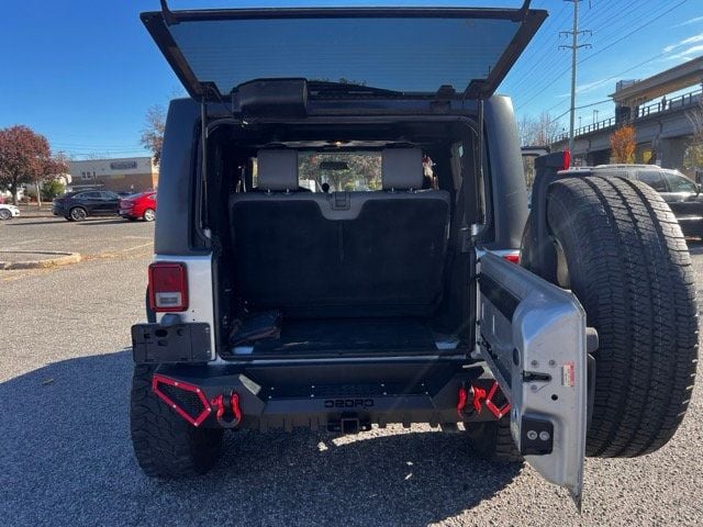 2008 Jeep Wrangler Stick Shift 4WD - 22656412 - 19