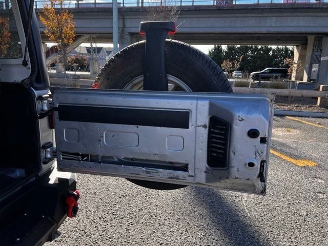 2008 Jeep Wrangler Stick Shift 4WD - 22656412 - 21