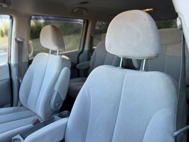 2008 Kia Sedona 4dr LWB LX - 22984223 - 10