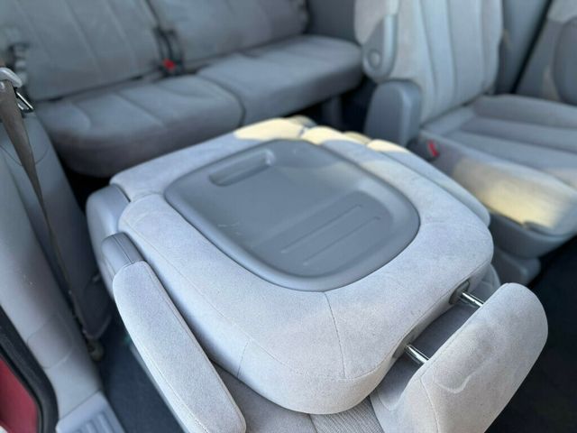 2008 Kia Sedona 4dr LWB LX - 22984223 - 18