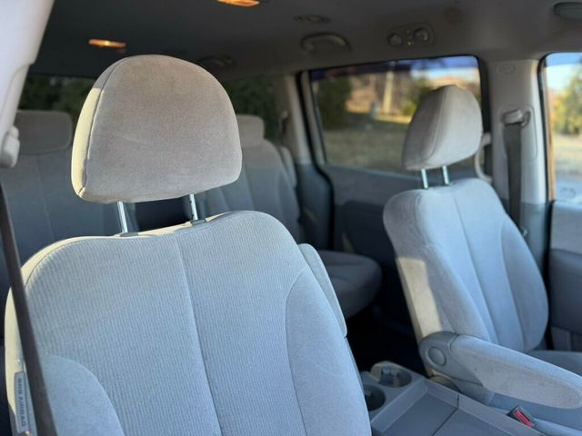 2008 Kia Sedona 4dr LWB LX - 22984223 - 23