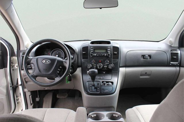 2008 Kia Sedona 4dr SWB - 23018686 - 8