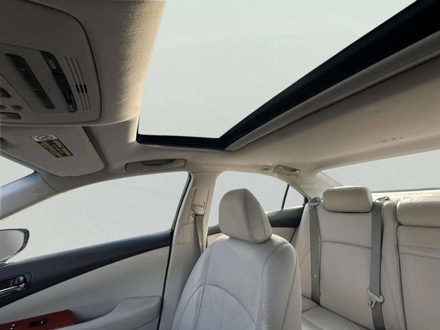 2008 Lexus ES 350 4dr Sedan - 22984897 - 31