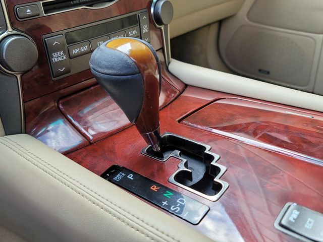 2008 Lexus LS 460 4dr Sedan - 22837995 - 17