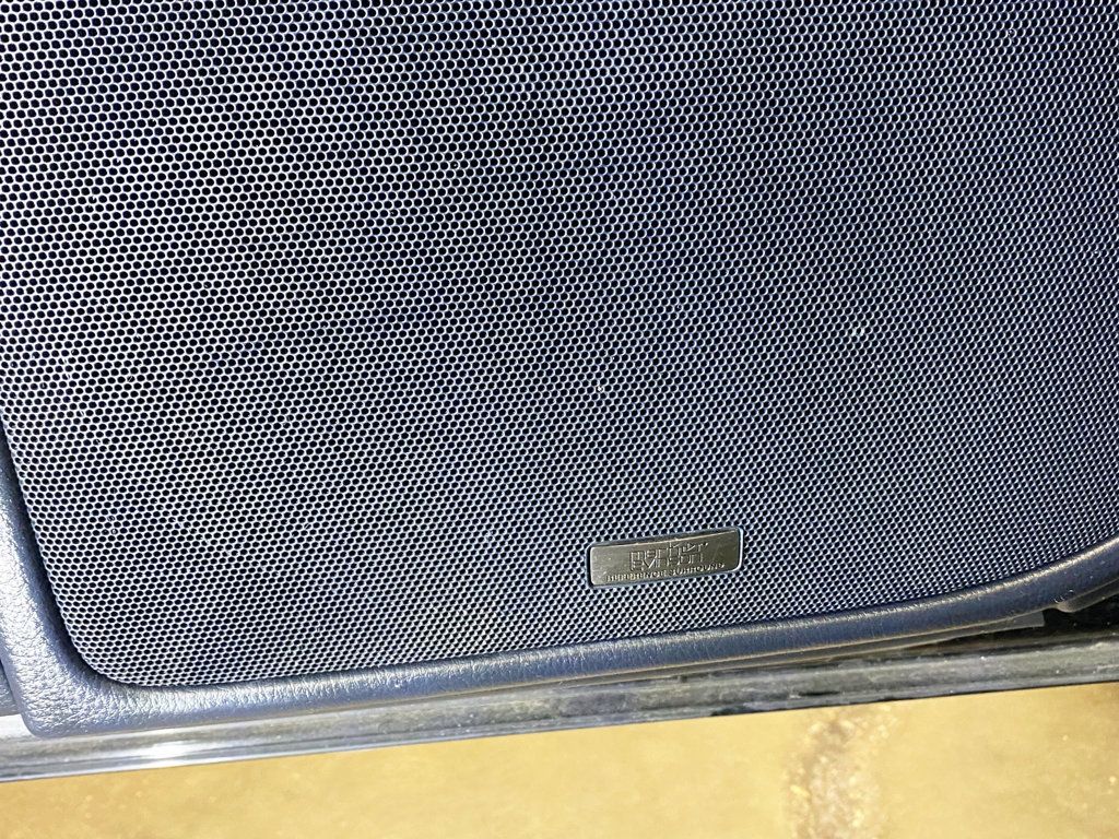 2008 Lexus LS 460 4dr Sedan - 22944378 - 17