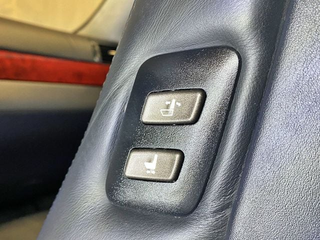 2008 Lexus LS 600h L New hybrid battery / Executive rear seat and DVD  - 23010966 - 45