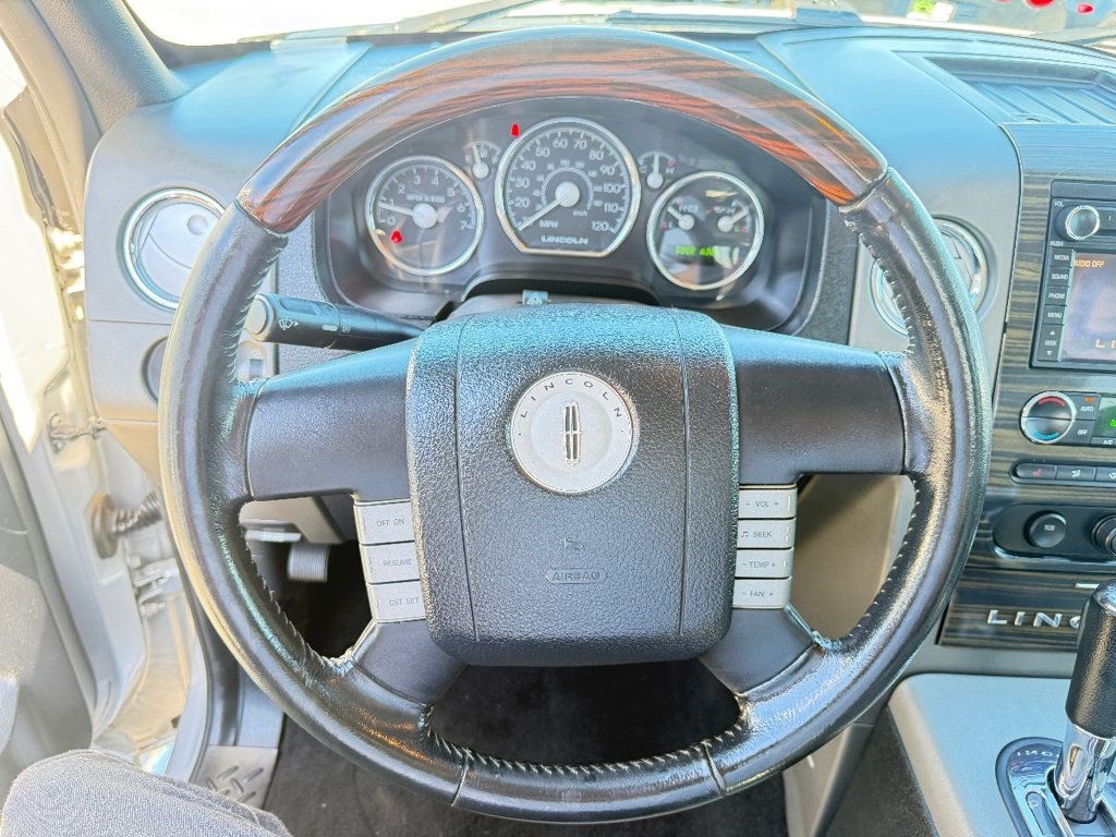 2008 Lincoln Mark LT - 22927161 - 20