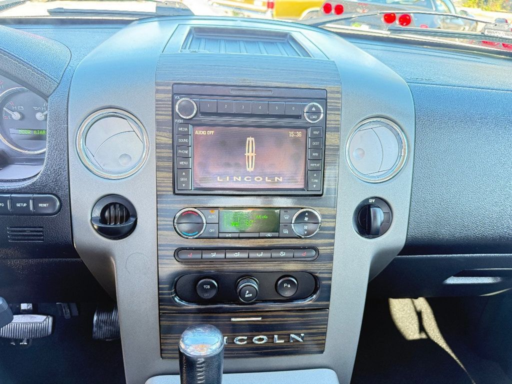 2008 Lincoln Mark LT - 22927161 - 24