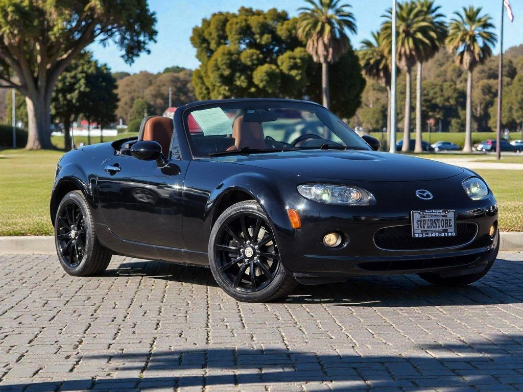 2008 Mazda MX-5 Miata 2dr Convertible PRHT Automatic Grand Touring - 22965694 - 1