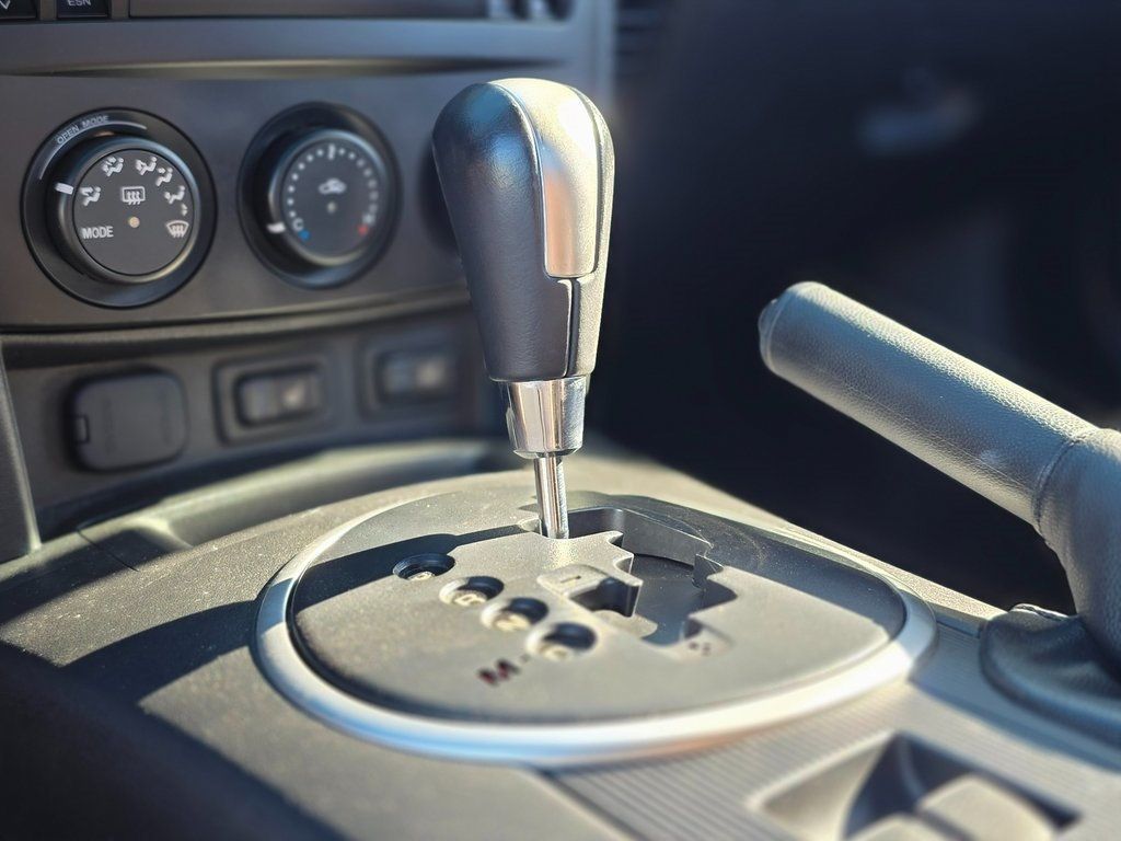 2008 Mazda MX-5 Miata 2dr Convertible PRHT Automatic Grand Touring - 22965694 - 25