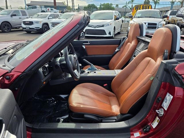 2008 Mazda MX-5 Miata 2dr Convertible PRHT Manual Grand Touring - 22950679 - 10