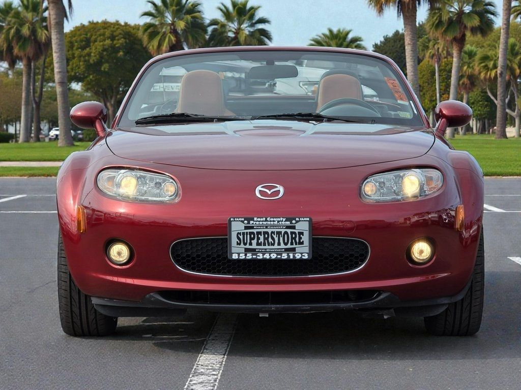 2008 Mazda MX-5 Miata 2dr Convertible PRHT Manual Grand Touring - 22950679 - 1
