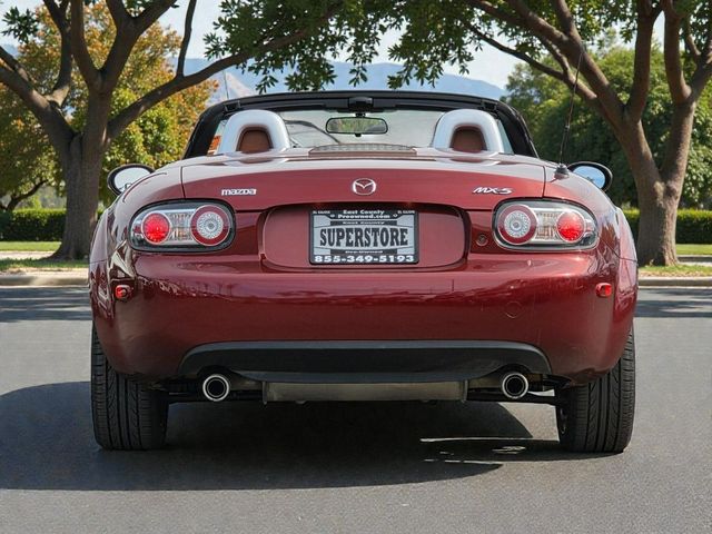 2008 Mazda MX-5 Miata 2dr Convertible PRHT Manual Grand Touring - 22950679 - 4