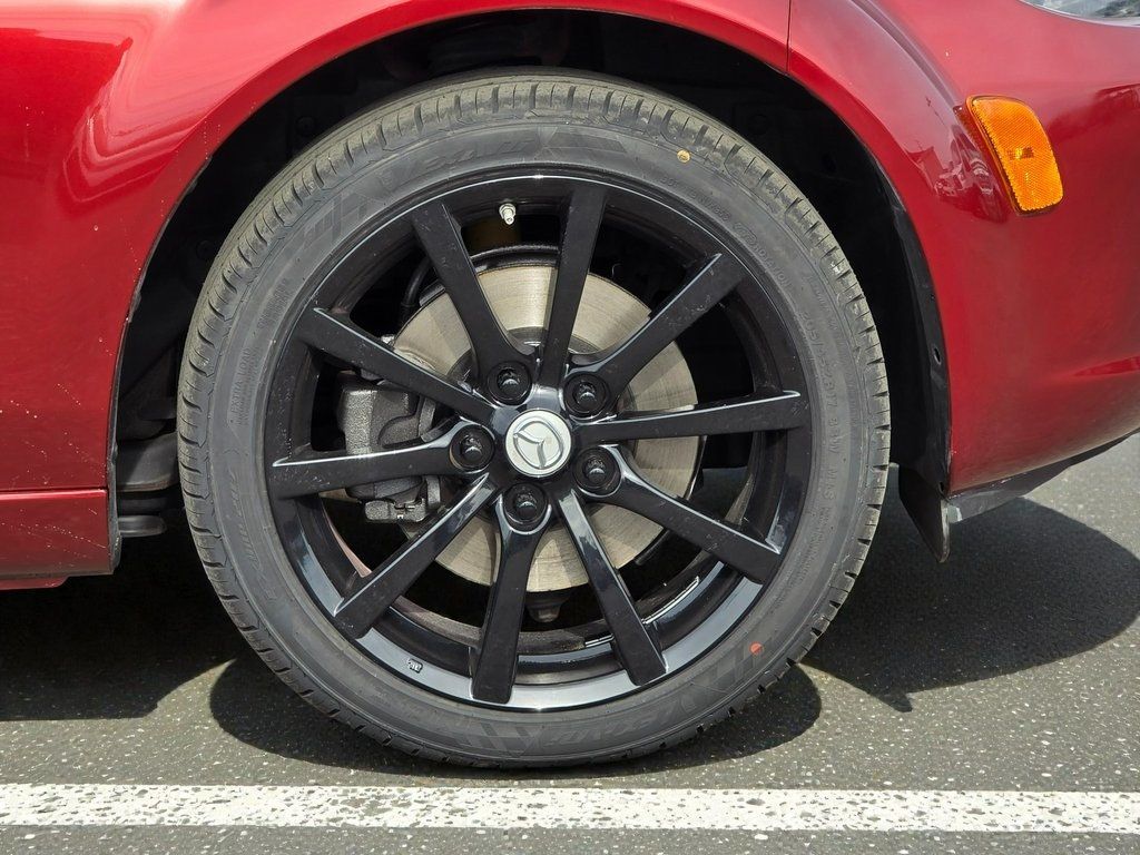 2008 Mazda MX-5 Miata 2dr Convertible PRHT Manual Grand Touring - 22950679 - 6