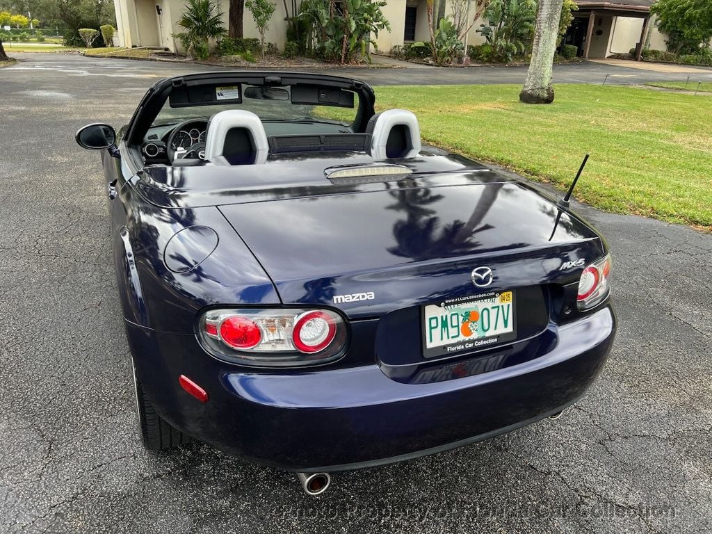 2008 Mazda MX-5 Miata Grand Touring Convertible Hardtop Roadster - 22703586 - 16