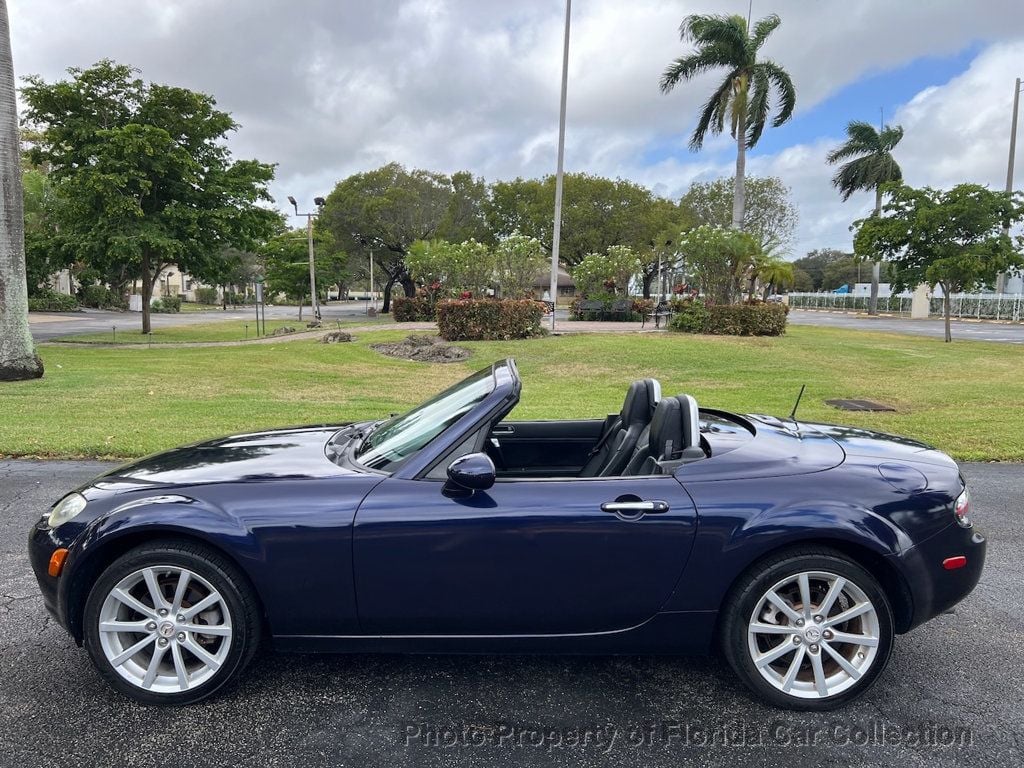 2008 Mazda MX-5 Miata Grand Touring Convertible Hardtop Roadster - 22703586 - 4