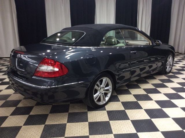 2008 Mercedes-Benz CLK CLK350 2dr Cabriolet 3.5L - 22459331 - 4