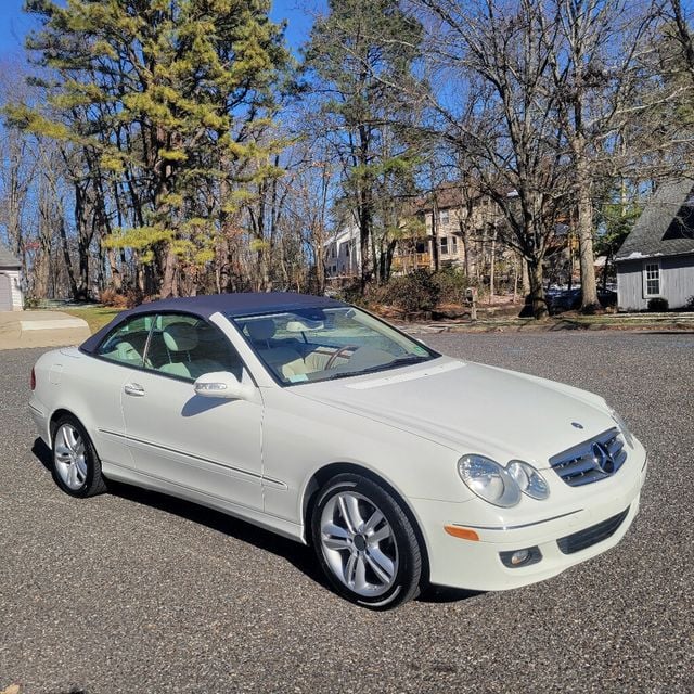 2008 Mercedes-Benz CLK CLK350 2dr Cabriolet 3.5L - 22715670 - 3